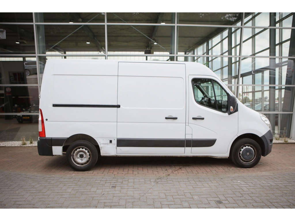 Renault Master T35 2.3 dCi L2H3 En. 16