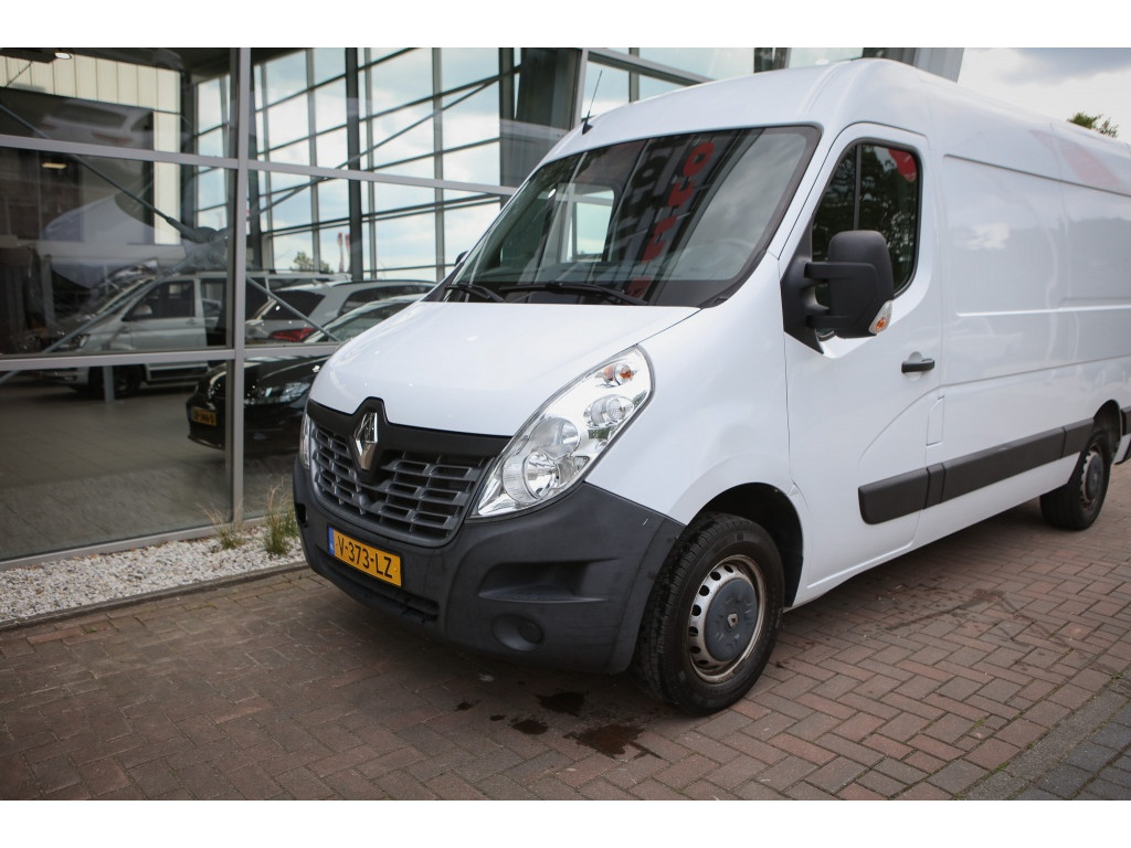 Renault Master T35 2.3 dCi L2H3 En. 20