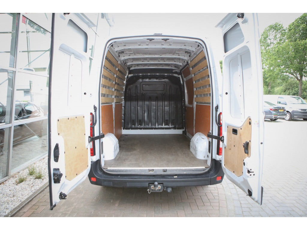 Renault Master T35 2.3 dCi L2H3 En. 3