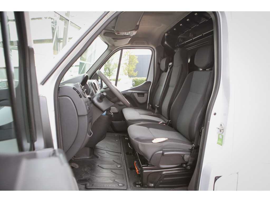 Renault Master T35 2.3 dCi L2H3 En. 5