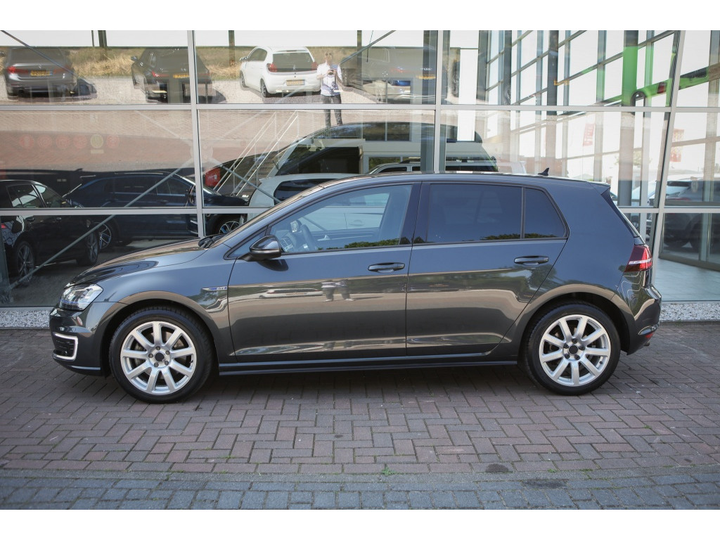 Volkswagen Golf 1.4 TSI GTE 21