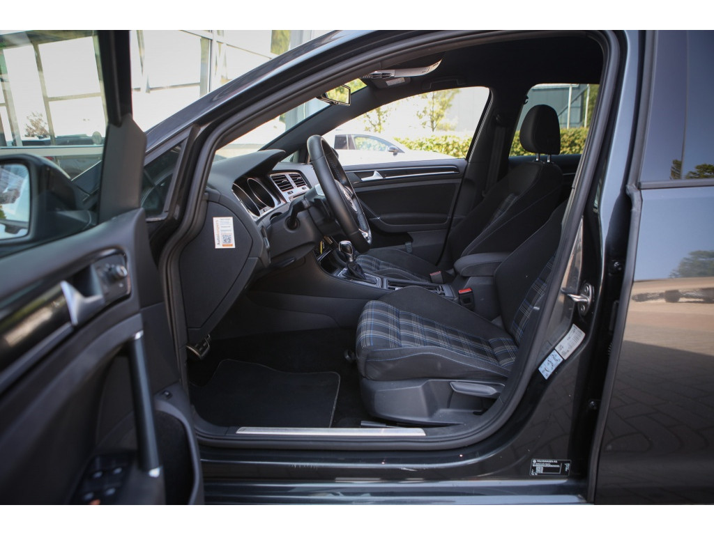 Volkswagen Golf 1.4 TSI GTE 4