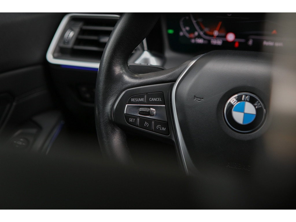 BMW 3-serie 320i High Executive 7