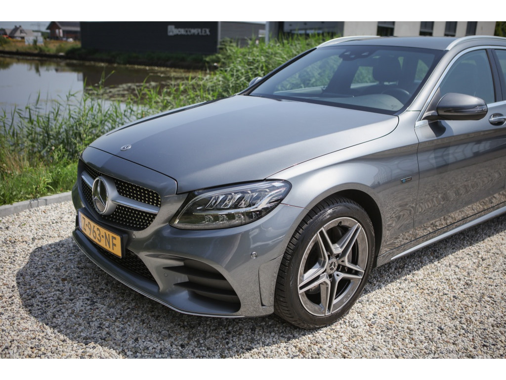 Mercedes-Benz C-Klasse Estate 300 e Bns Sol. AMG 17