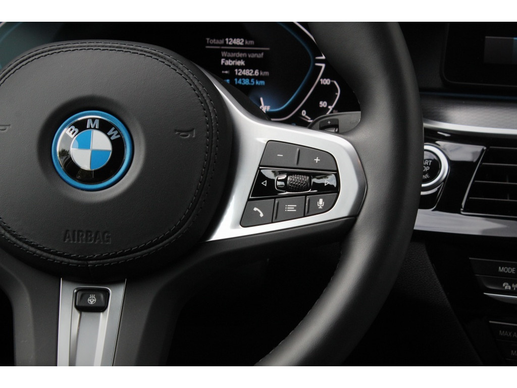 BMW 5 Serie 530e M-Sport Sedan, Adaptieve Cruise, Trekhaak, Achteruitrijcame 15