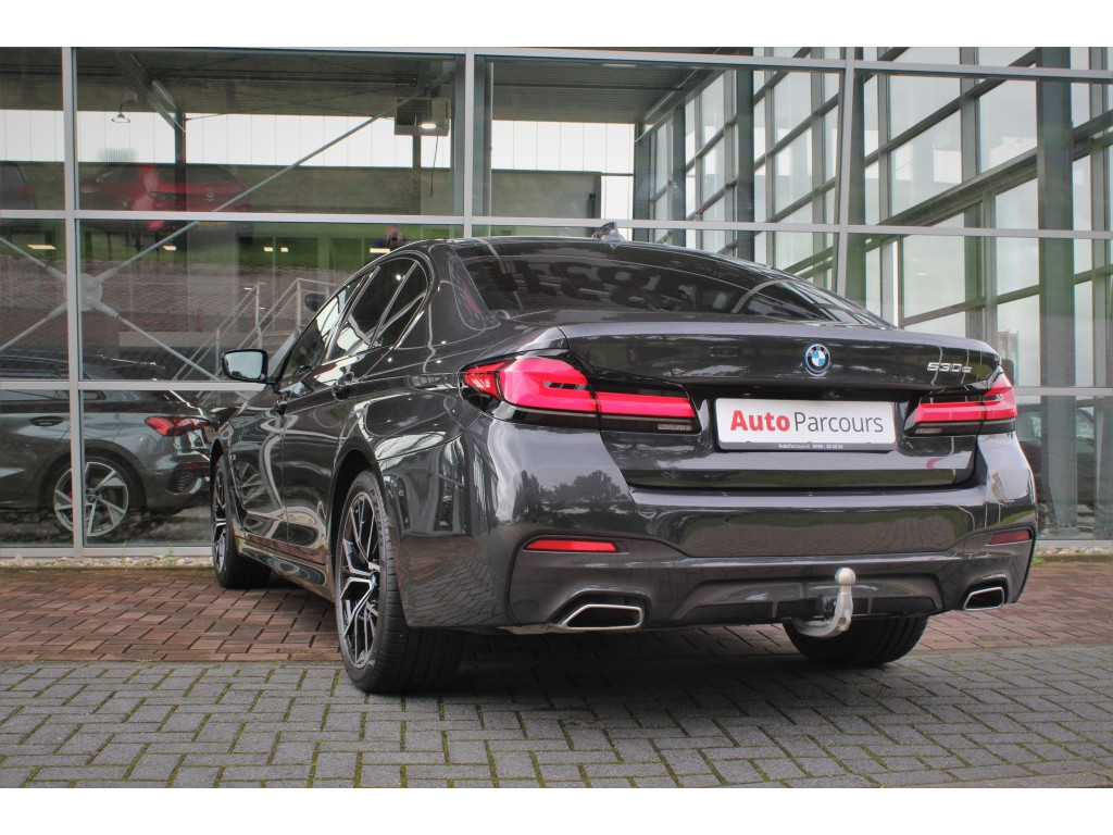 BMW 5 Serie 530e M-Sport Sedan, Adaptieve Cruise, Trekhaak, Achteruitrijcame 8