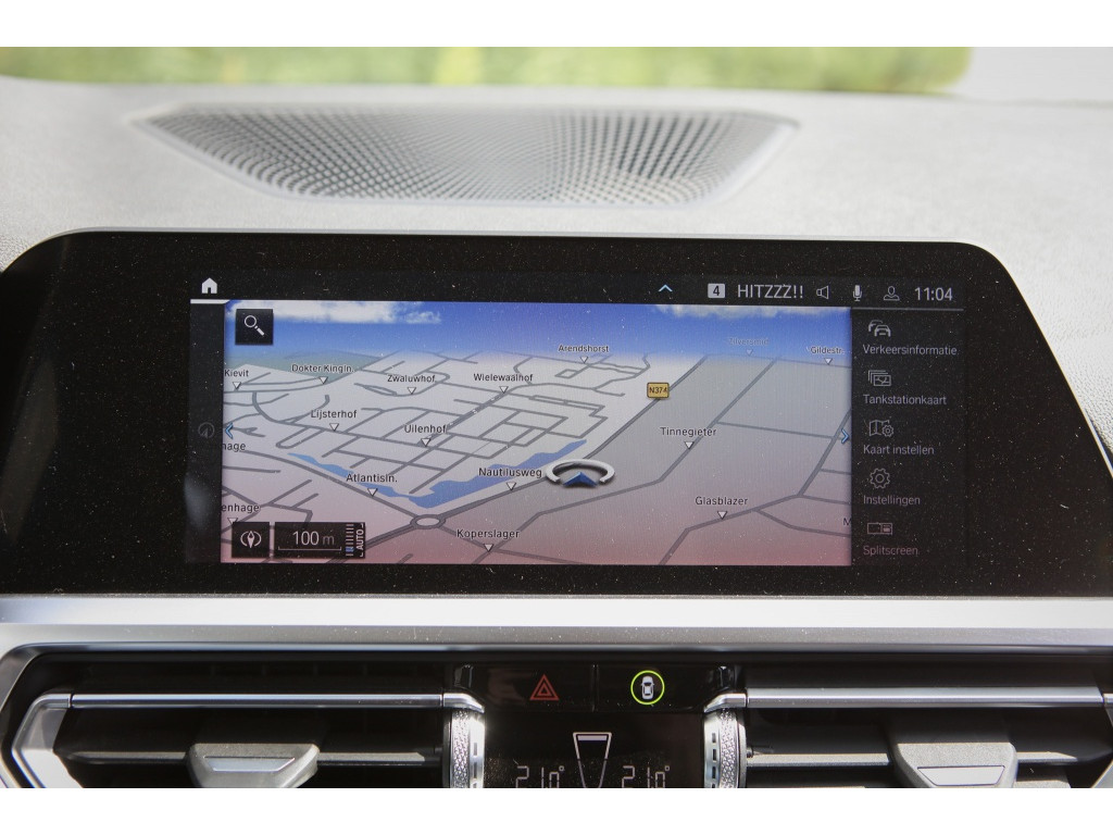 BMW 3 Serie Touring 330e Sport Line 11