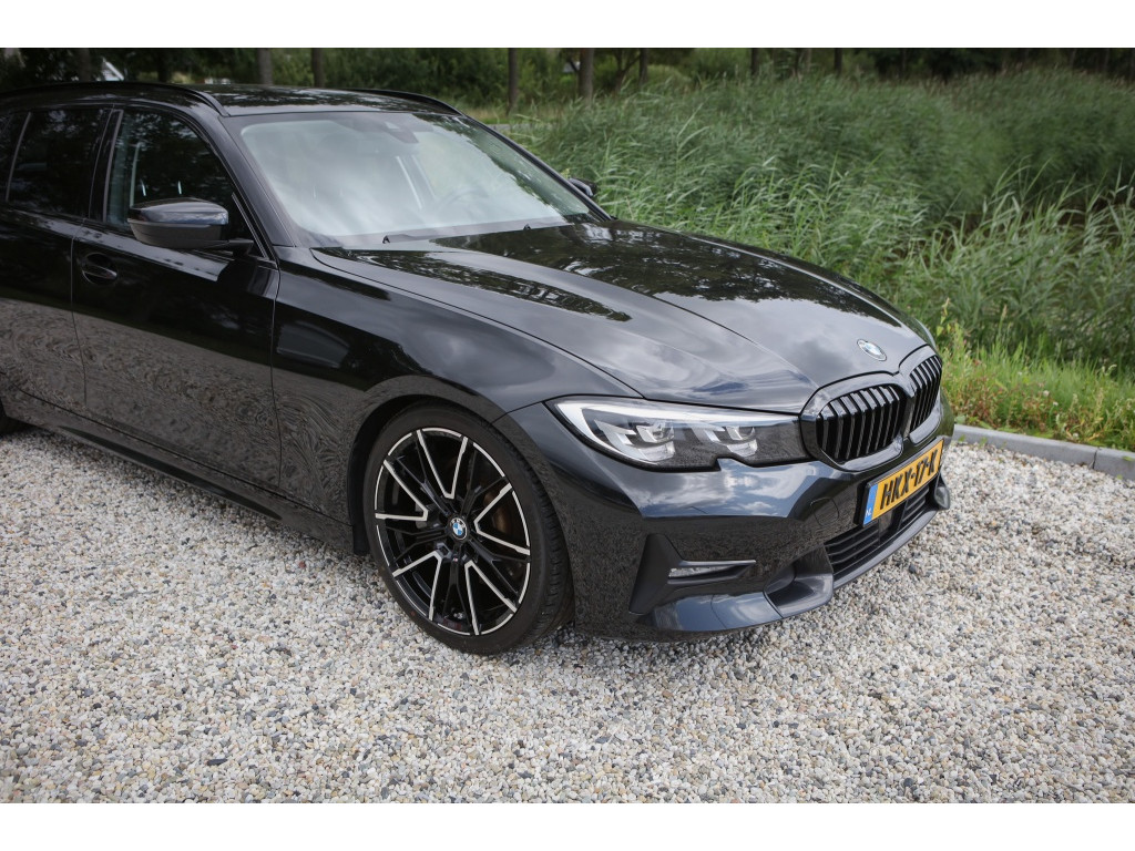 BMW 3 Serie Touring 330e Sport Line 20