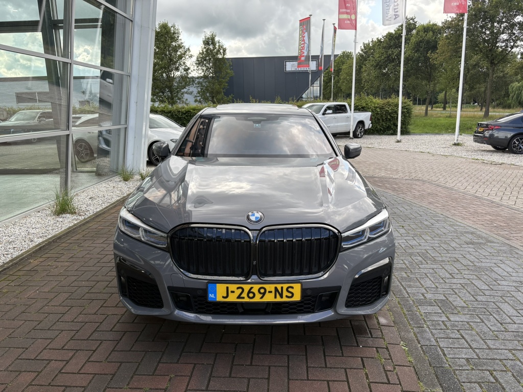 BMW 7 Serie 745e High Executive 19