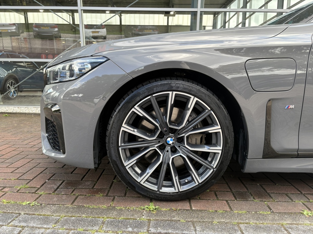 BMW 7 Serie 745e High Executive 6