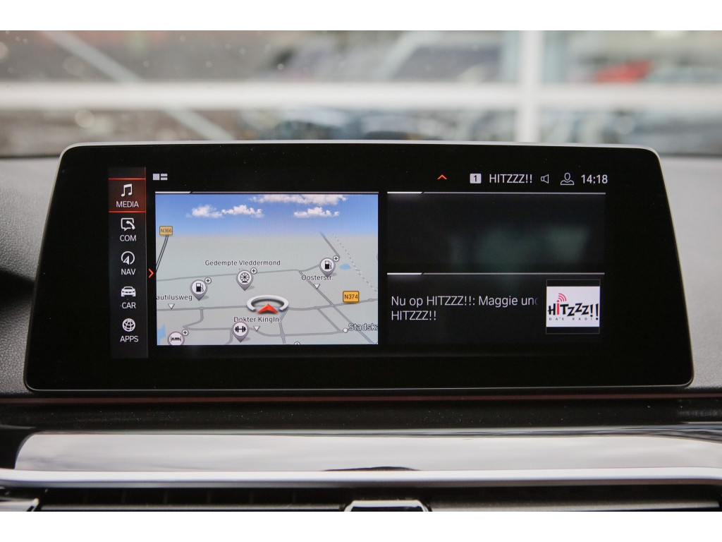 BMW 5 Serie 520i M-sport | Sfeerverlichting | Schuif/kantel | Memory | 12