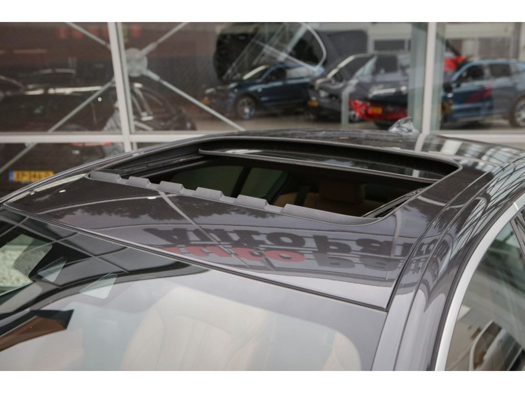 BMW 5 Serie 520i M-sport | Sfeerverlichting | Schuif/kantel | Memory | 3