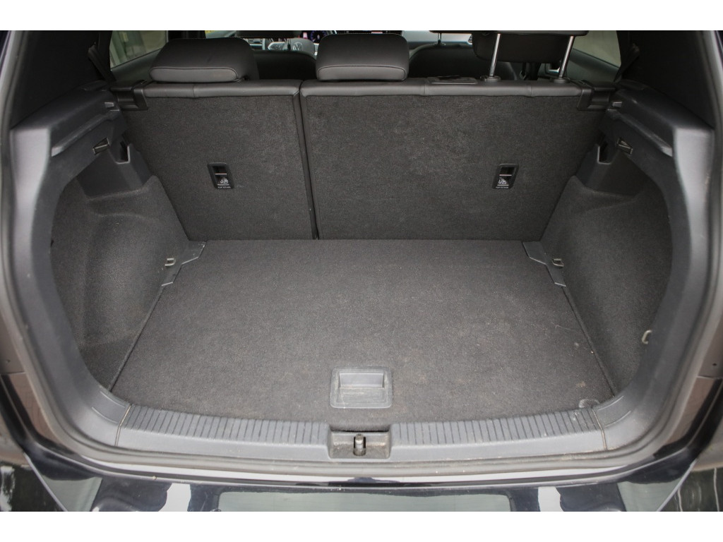 Volkswagen T-Cross 1.0 TSI R-Line 22