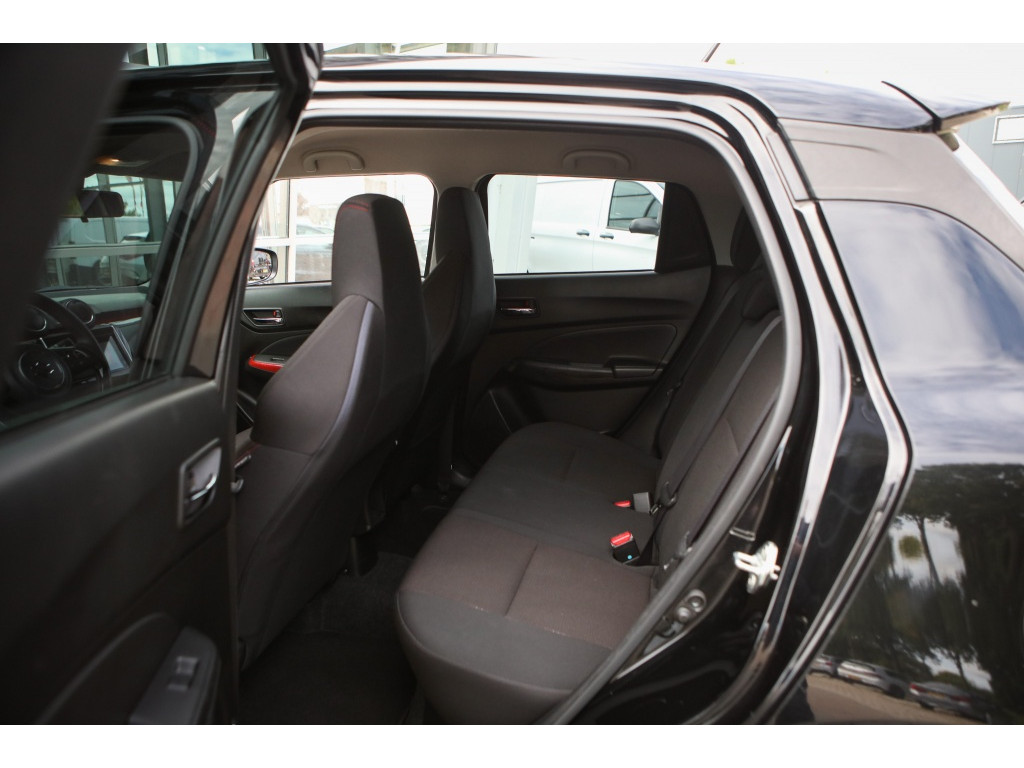 Suzuki Swift 1.4 Sport | Achteruitrijcamera | Navi | 5