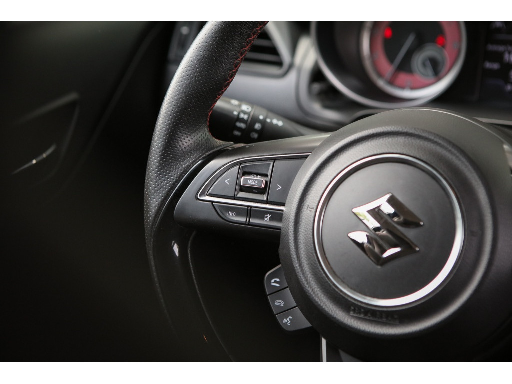 Suzuki Swift 1.4 Sport | Achteruitrijcamera | Navi | 7