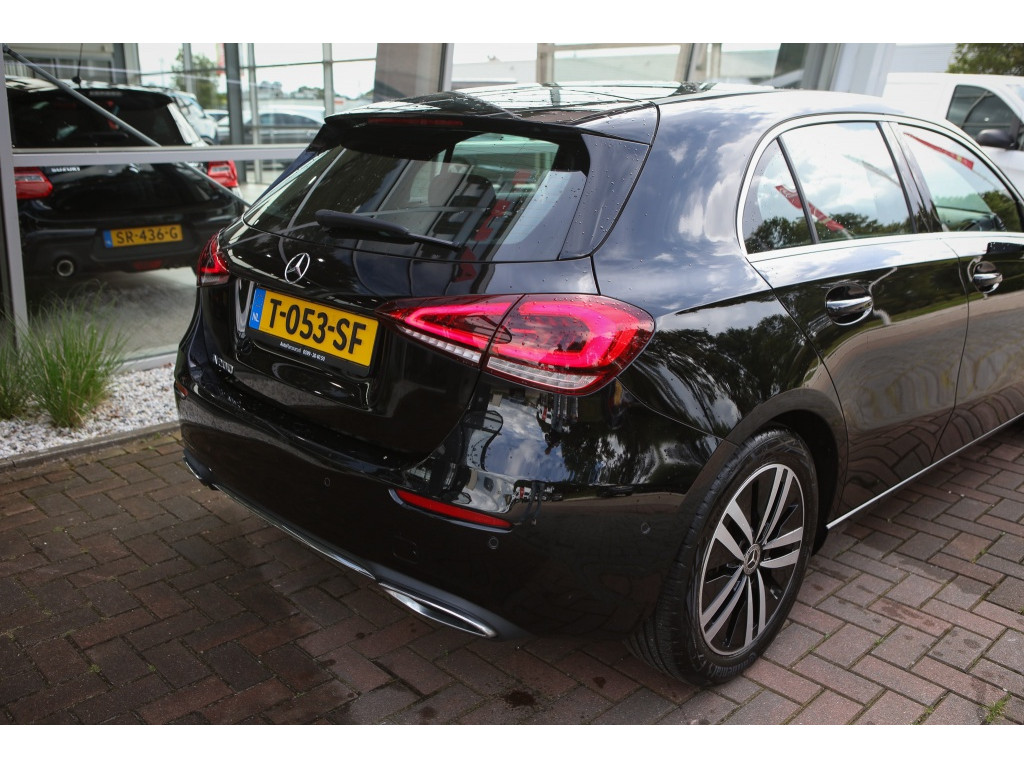 Mercedes-Benz A-Klasse 200 Premium Plus 7