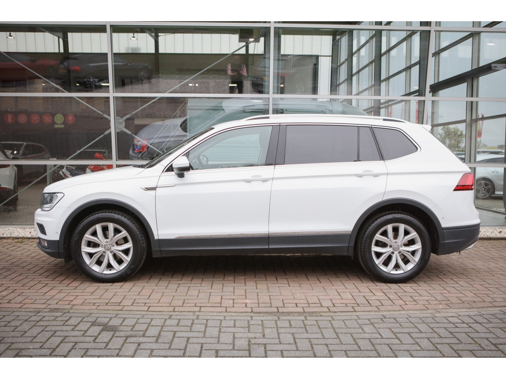 Volkswagen Tiguan Allspace 2.0 TDI Highline 7 Persoons 150PK 2