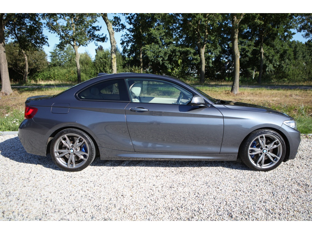 BMW 2 Serie Coupé M235i | Schuif/Kantel| Apple Carplay/Android Auto | H&K | 19