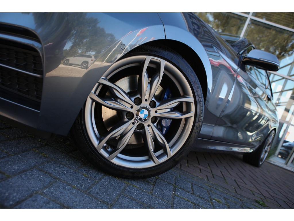 BMW 2 Serie Coupé M235i | Schuif/Kantel| Apple Carplay/Android Auto | H&K | 22