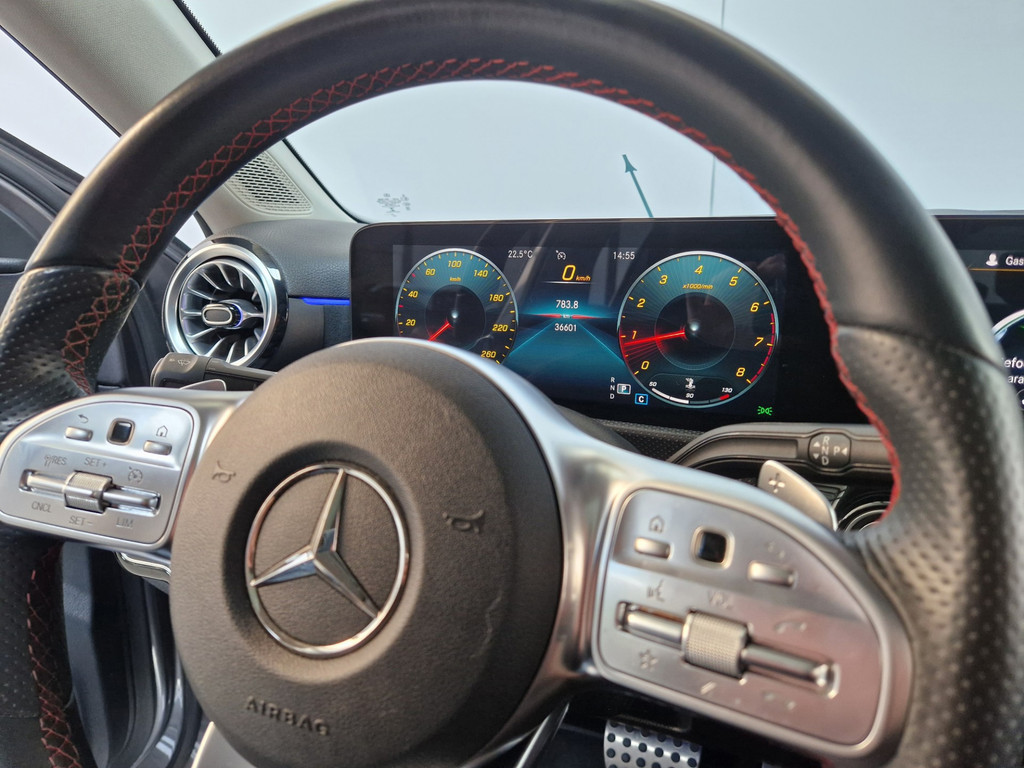 Mercedes-Benz A-klasse 180 Business Solution AMG 13