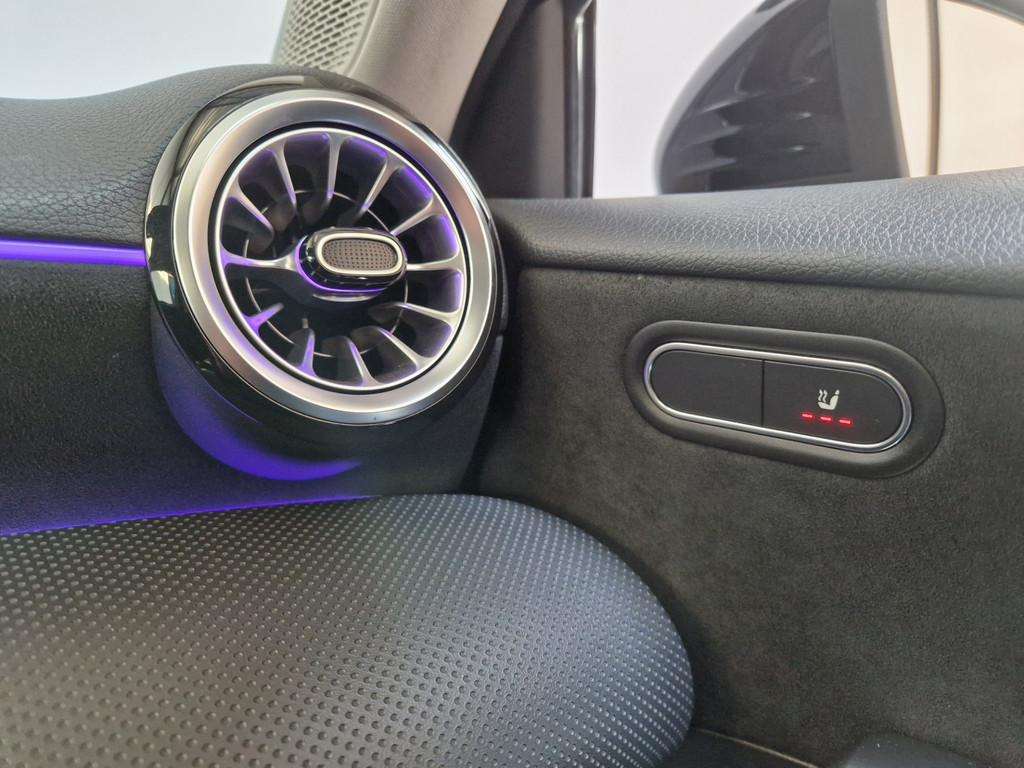 Mercedes-Benz A-klasse 180 Business Solution AMG 16