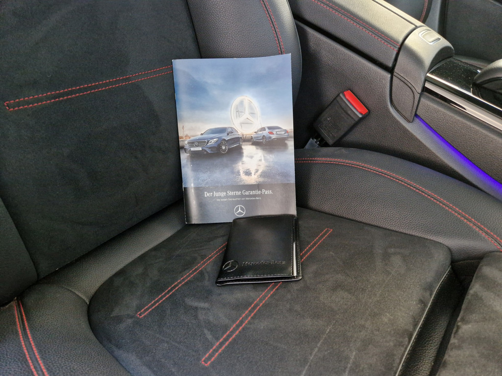Mercedes-Benz A-klasse 180 Business Solution AMG 24