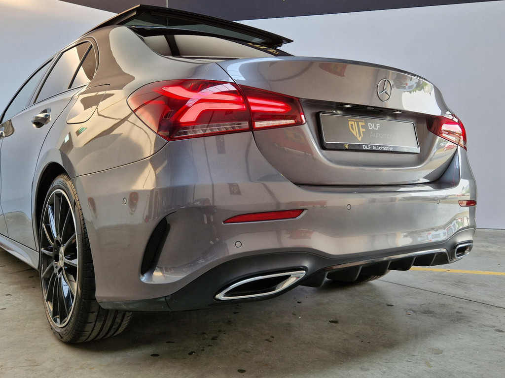 Mercedes-Benz A-klasse 180 Business Solution AMG 6