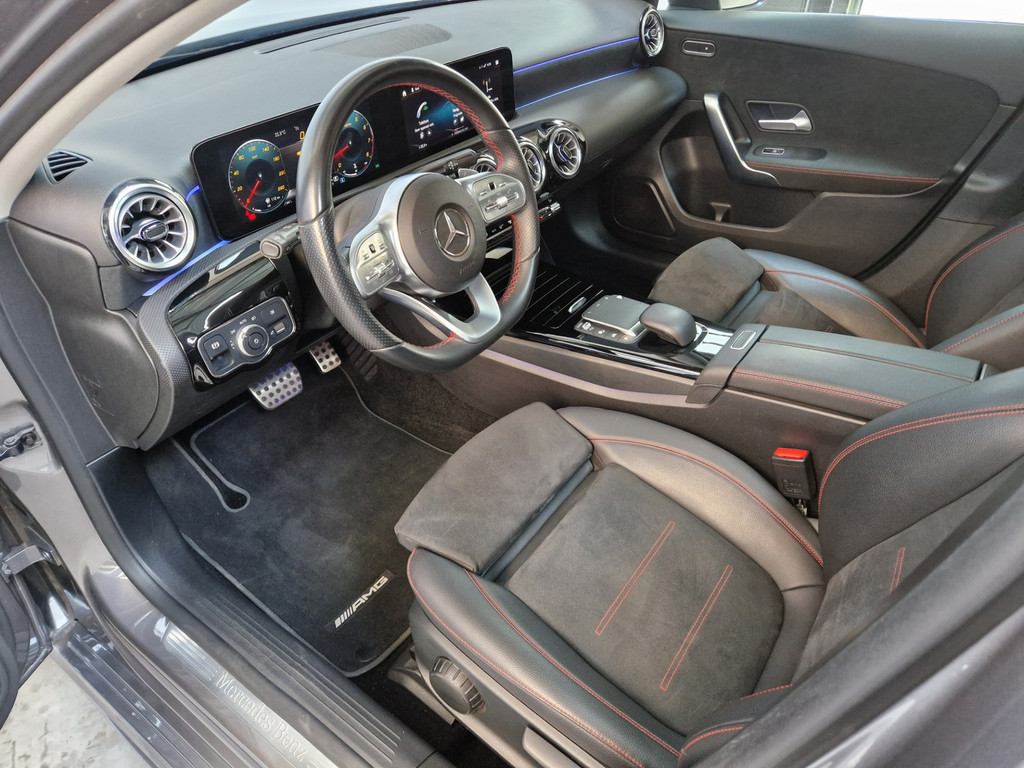 Mercedes-Benz A-klasse 180 Business Solution AMG 9