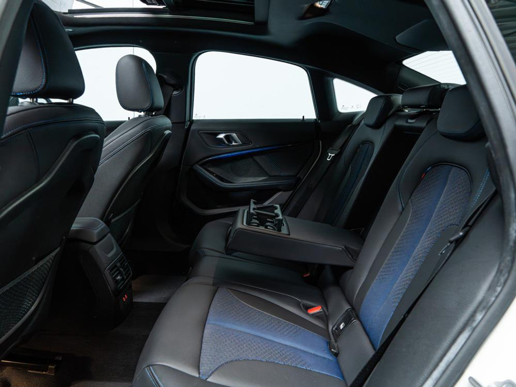 BMW 2-serie Gran Coupé 218i M Sport Edition 26