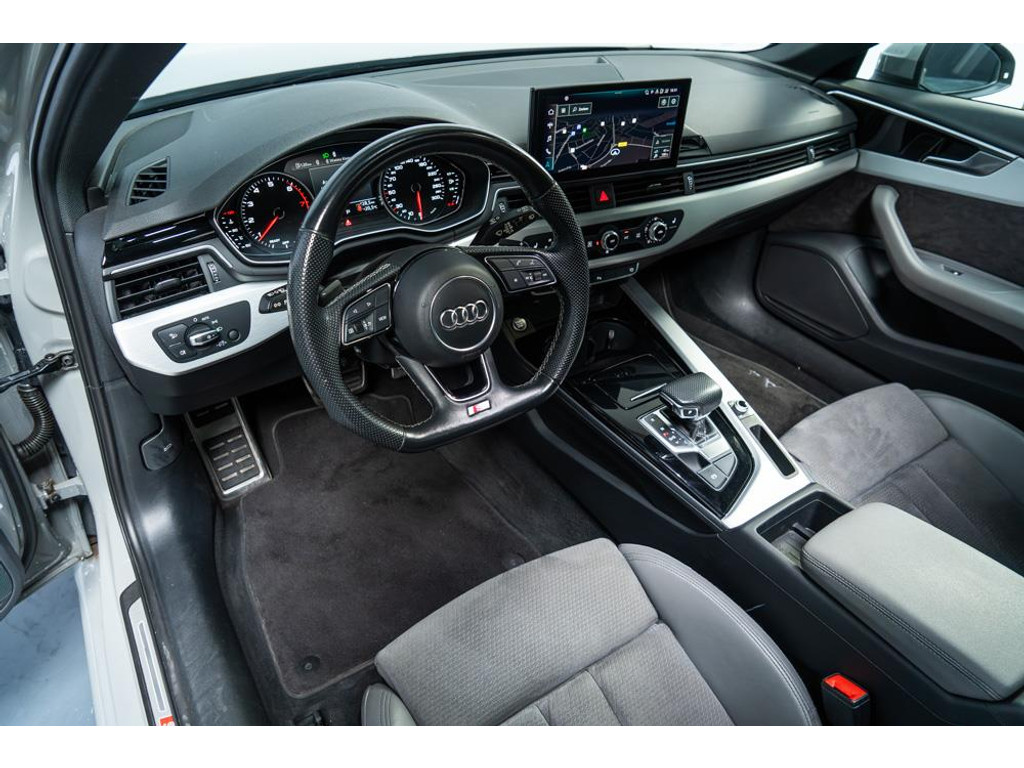 Audi A4 Avant 35 TFSI S edition 10