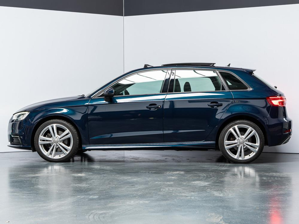 Audi A3 Sportback 40 e-tron Advance Sport S-Line 1
