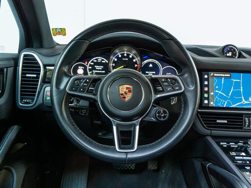 Porsche Cayenne 3.0 E-Hybrid Platinum Edition | Bose |Sport Chrono|Full-Option 13
