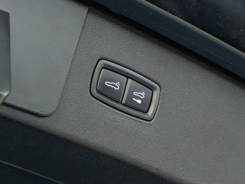 Porsche Cayenne 3.0 E-Hybrid Platinum Edition | Bose |Sport Chrono|Full-Option 27
