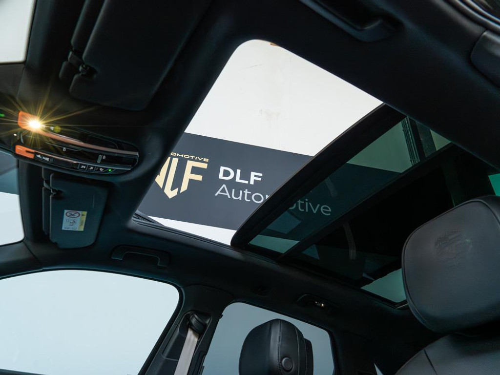 Porsche Cayenne 3.0 E-Hybrid Platinum Edition | Bose |Sport Chrono|Full-Option 8