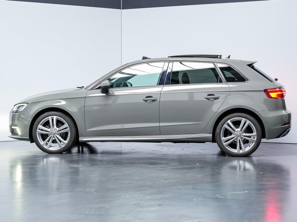 Audi A3 Sportback 40 e-tron S-Line | Panodak | B&O Audio 1
