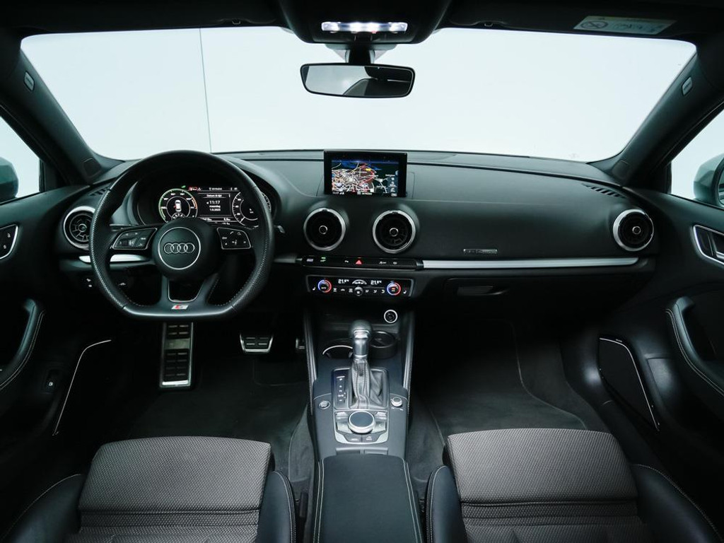 Audi A3 Sportback 40 e-tron S-Line | Panodak | B&O Audio 11