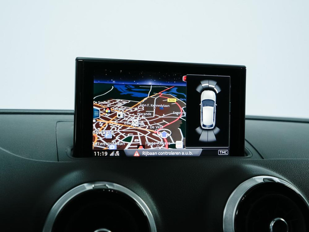 Audi A3 Sportback 40 e-tron S-Line | Panodak | B&O Audio 16
