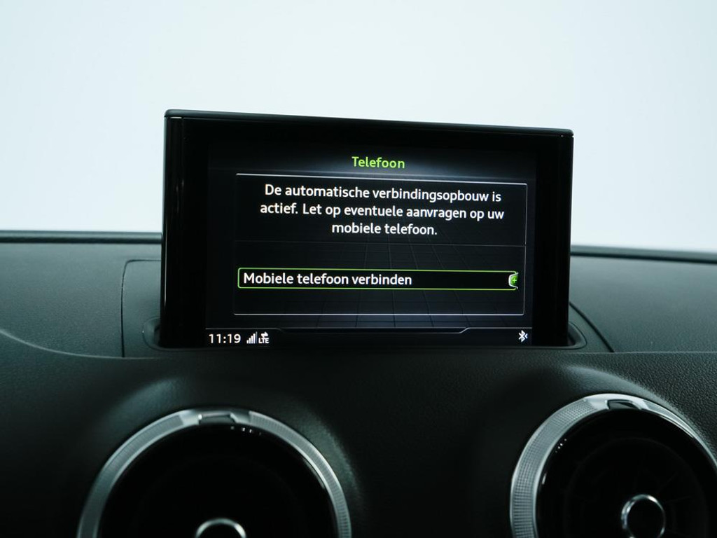 Audi A3 Sportback 40 e-tron S-Line | Panodak | B&O Audio 18