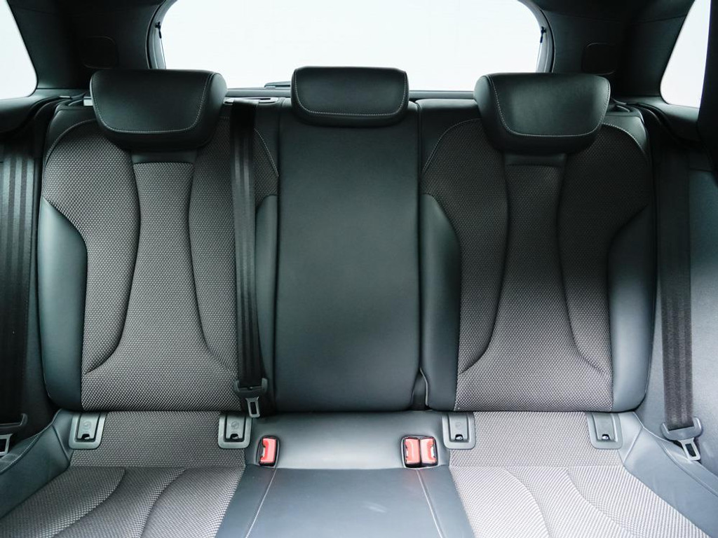 Audi A3 Sportback 40 e-tron S-Line | Panodak | B&O Audio 21