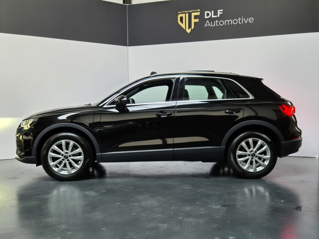 Audi Q3 45 TFSI e Business Edition S-Line | Pano | Leder 1