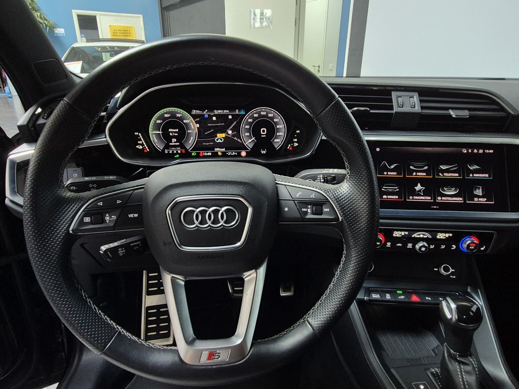 Audi Q3 45 TFSI e Business Edition S-Line | Pano | Leder 13