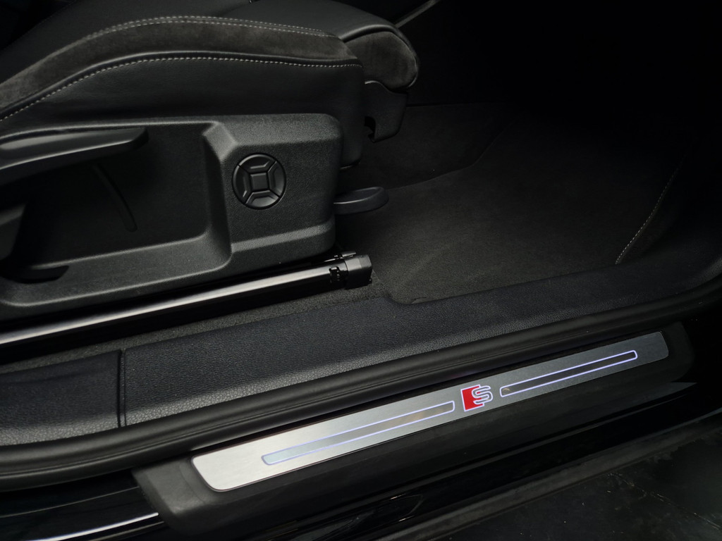 Audi Q3 45 TFSI e Business Edition S-Line | Pano | Leder 22