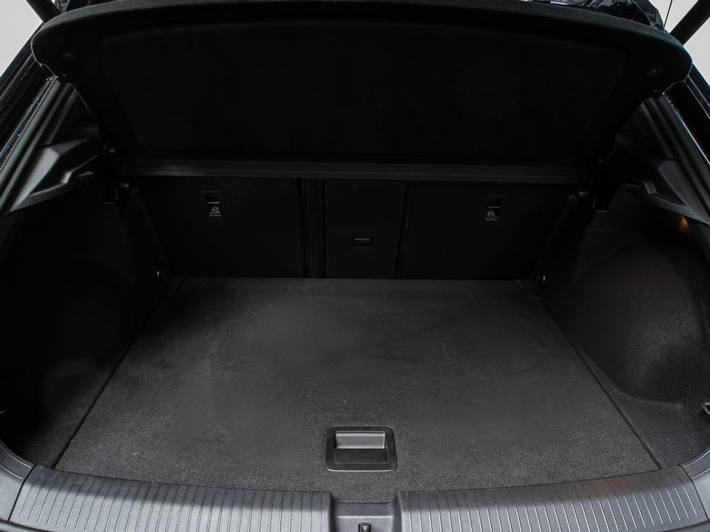 Volkswagen T-Roc 1.5 TSI 3 x R-Line Business+ | Massage | Black Style 28