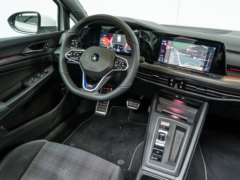 Volkswagen Golf GTE | 245PK | Pano | Matrix-LED 12