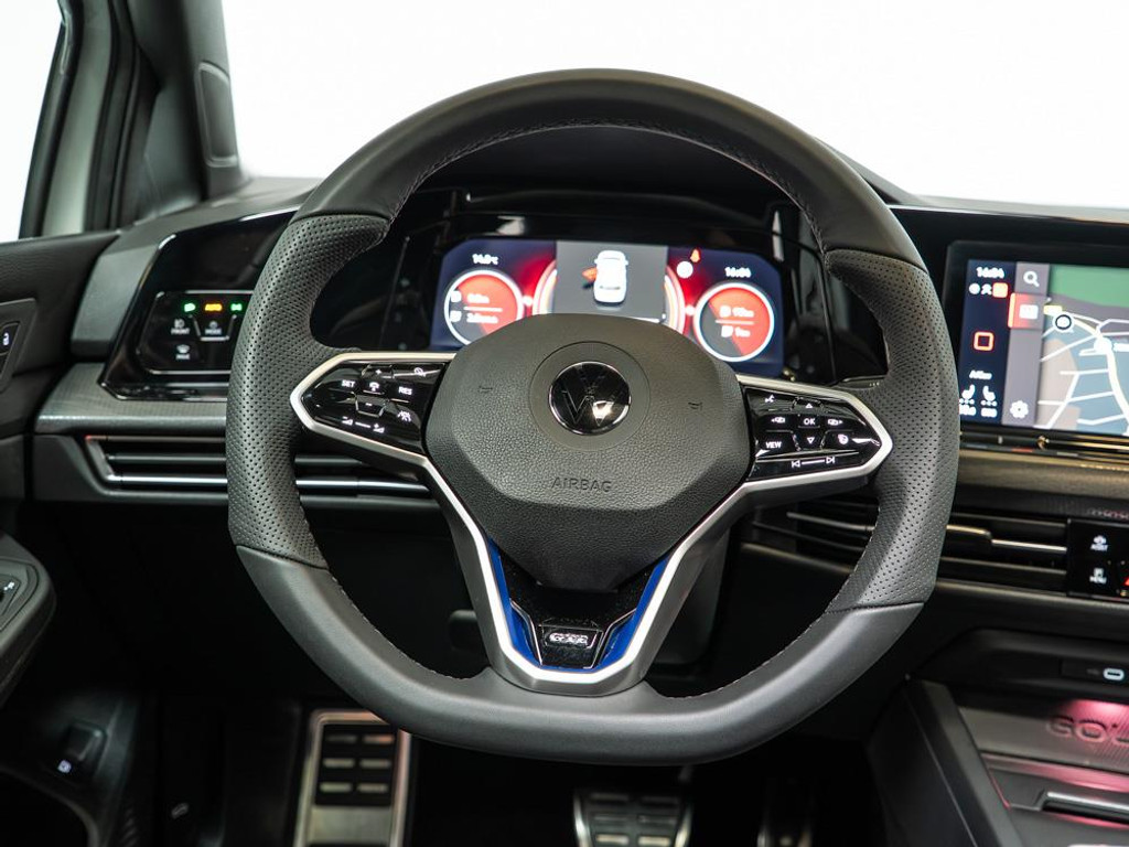 Volkswagen Golf GTE | 245PK | Pano | Matrix-LED 13