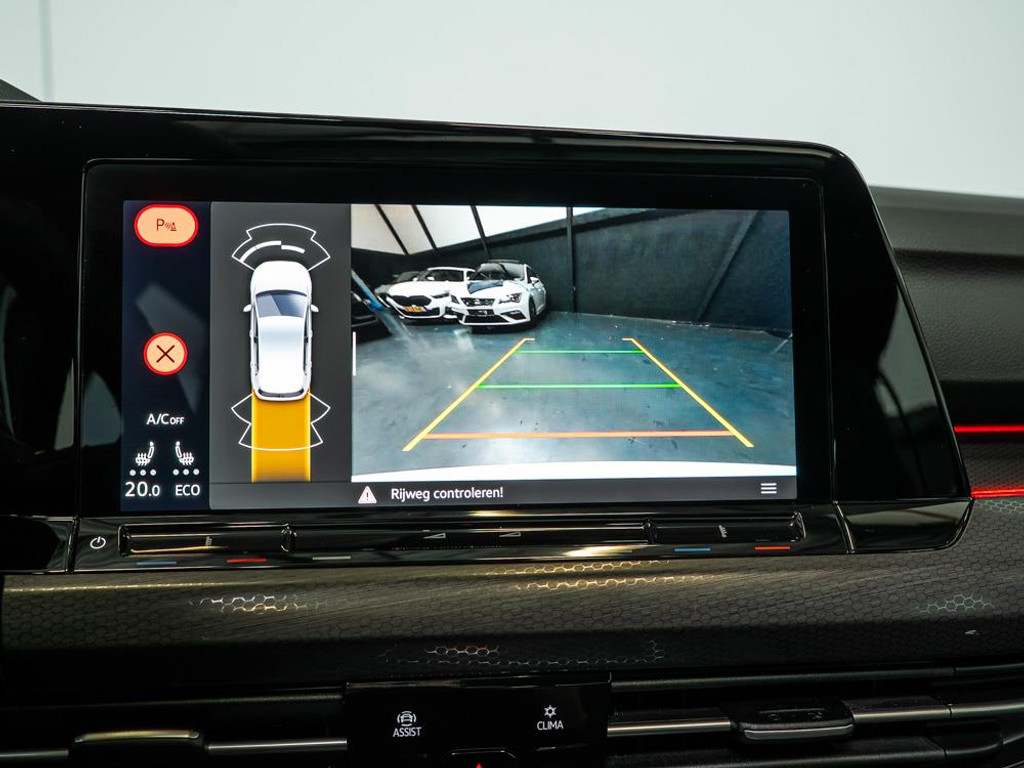 Volkswagen Golf GTE | 245PK | Pano | Matrix-LED 17