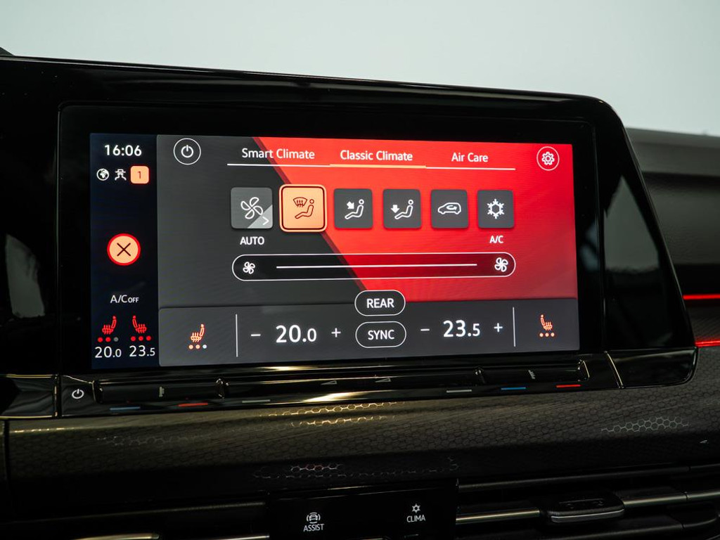 Volkswagen Golf GTE | 245PK | Pano | Matrix-LED 19