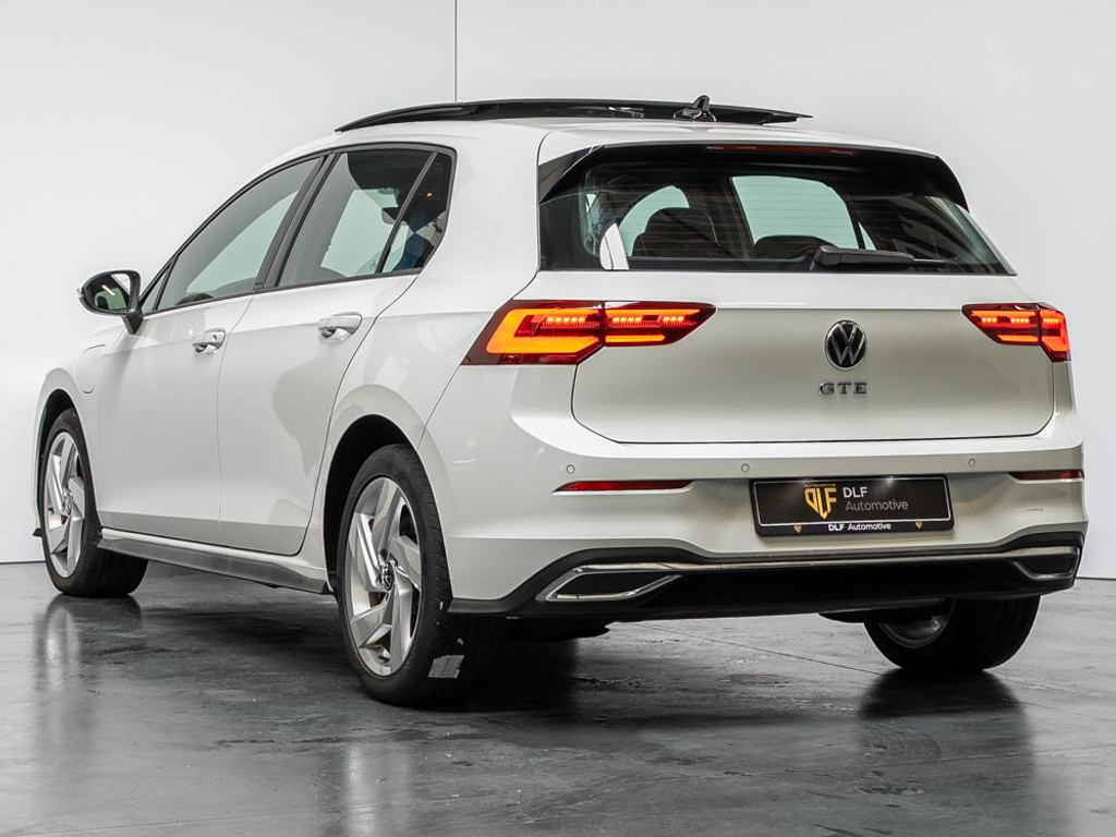 Volkswagen Golf GTE | 245PK | Pano | Matrix-LED 2