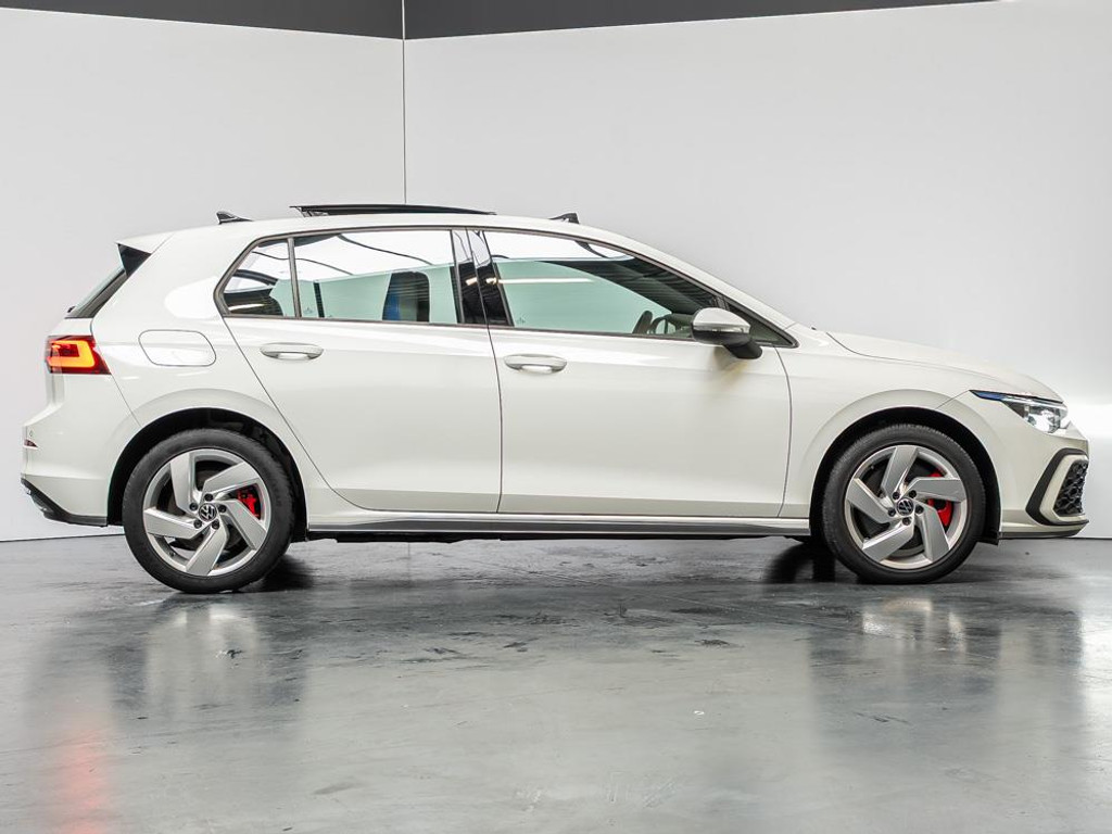 Volkswagen Golf GTE | 245PK | Pano | Matrix-LED 5