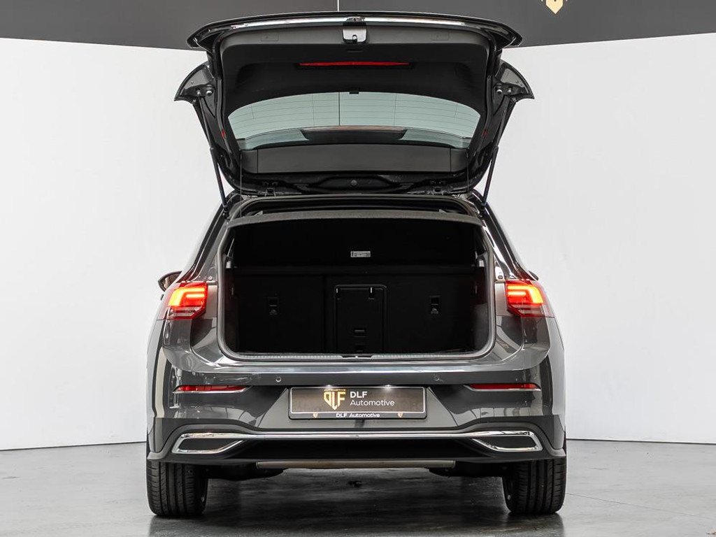 Volkswagen Golf 1.4 eHybrid GTE | 245PK | 19 Inch | Trekhaak 24